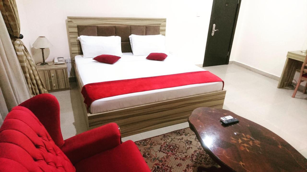 The Ambassadors Hotel Lagos Buitenkant foto